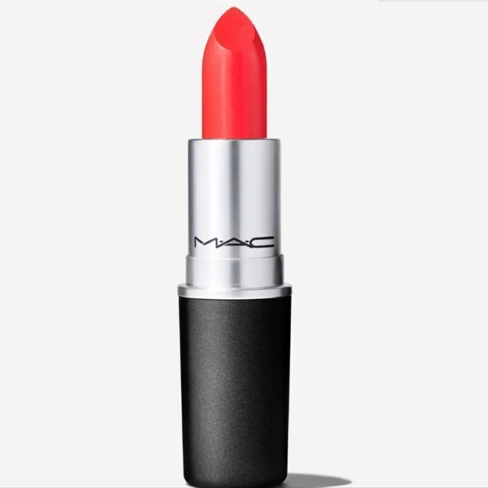 MAC COSMETICS CREMESHEEN LIPSTICK In 233 Sweet Sakura NEW